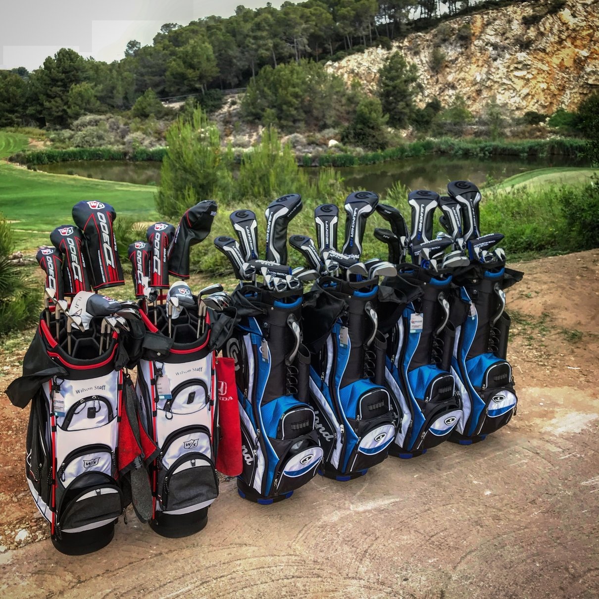 COVER INSURANCE AND SHIPPING <p>Golf sets booked include cover insurance for broken clubs and free pick up & delivery service (check shipping conditions)</p>